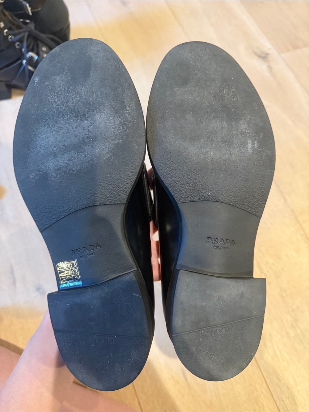 Prada loafer size 38 like new - Picture 3 of 7